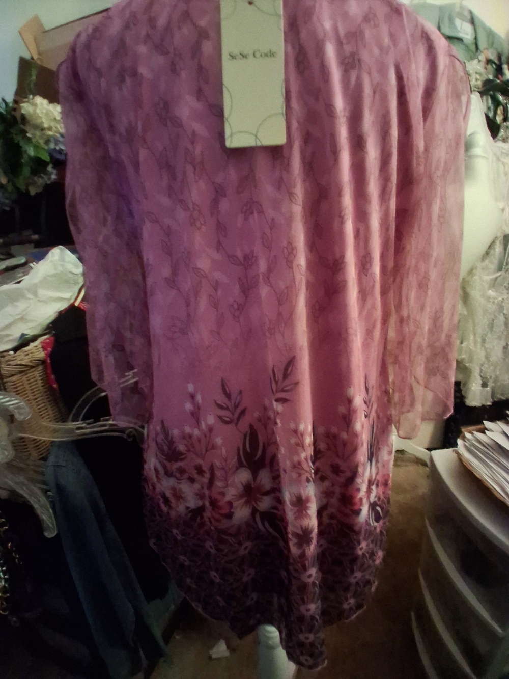 Sheer Pink Floral Overlay STRETCH Tunic,bodice lined,3/4 open sleeves,size is  M - Picture 6 of 10